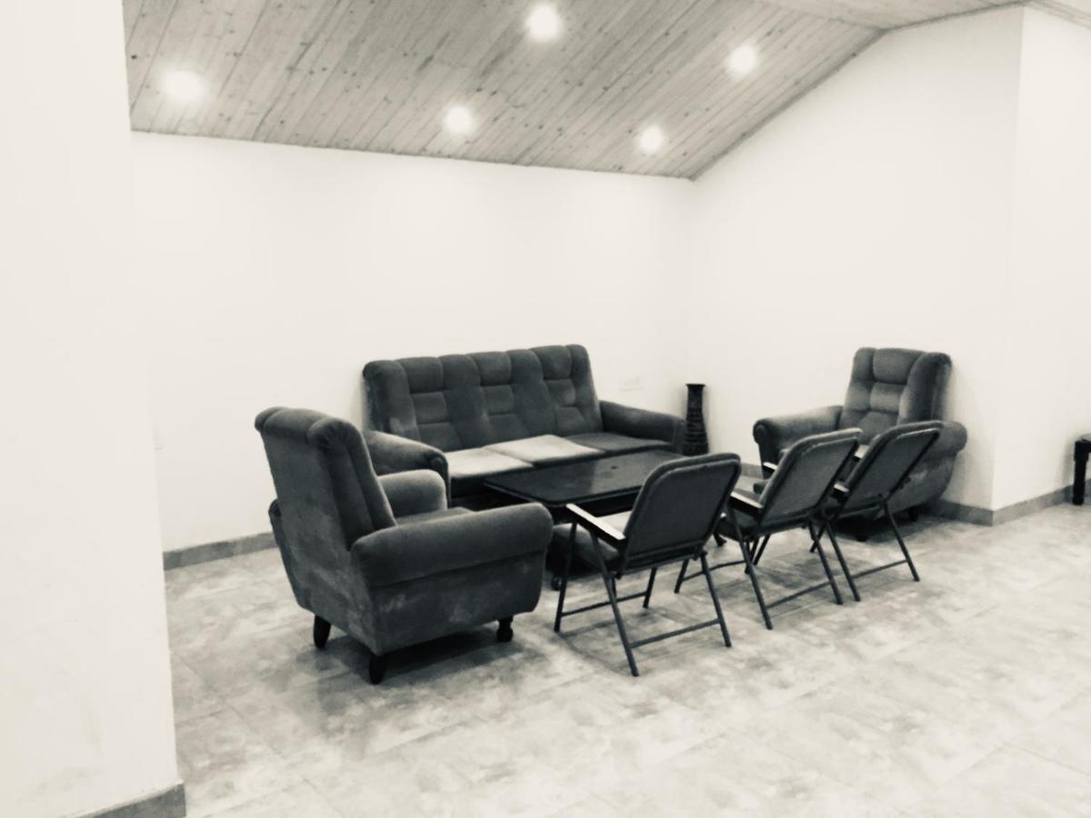 Hotel Hadimba - In City Center Manāli Eksteriør bilde